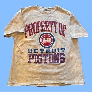 Detroit Piston Baskeball T-shirt